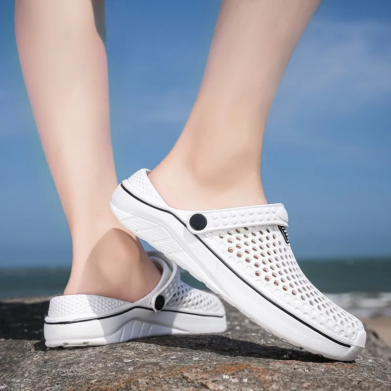 

Wholesale summer designer clogs garden shoes for men couple waterproof Anti-Slip beach sandals for men
