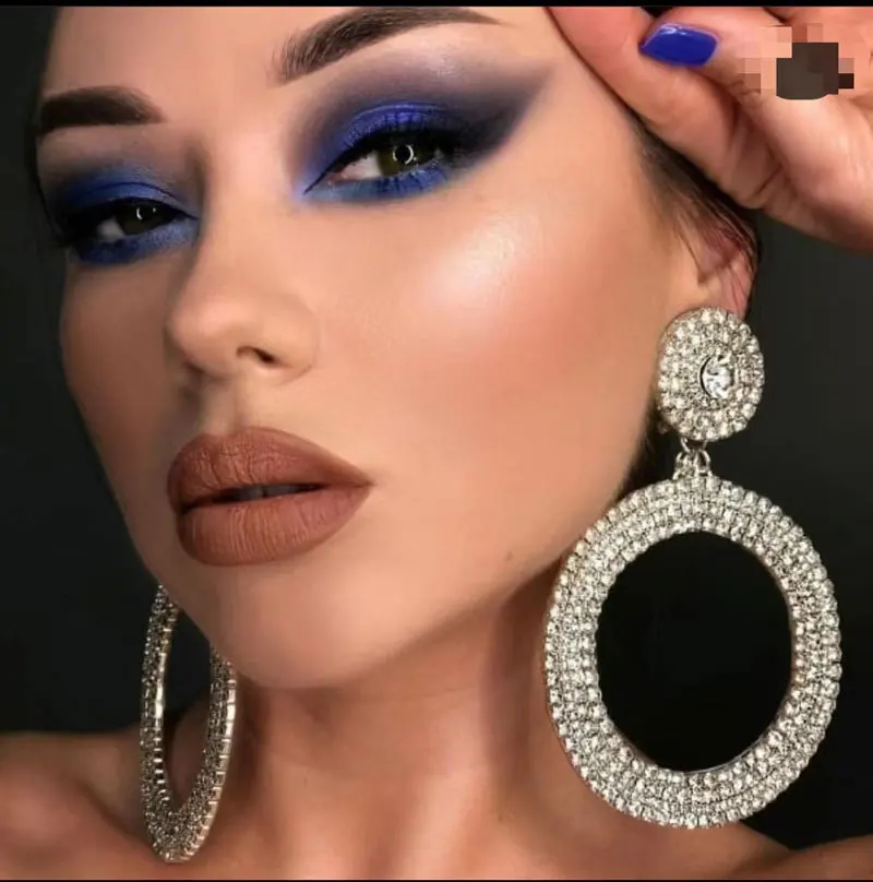 

2021 European and American new exaggerated Ins style rhinestone hoop earrings women