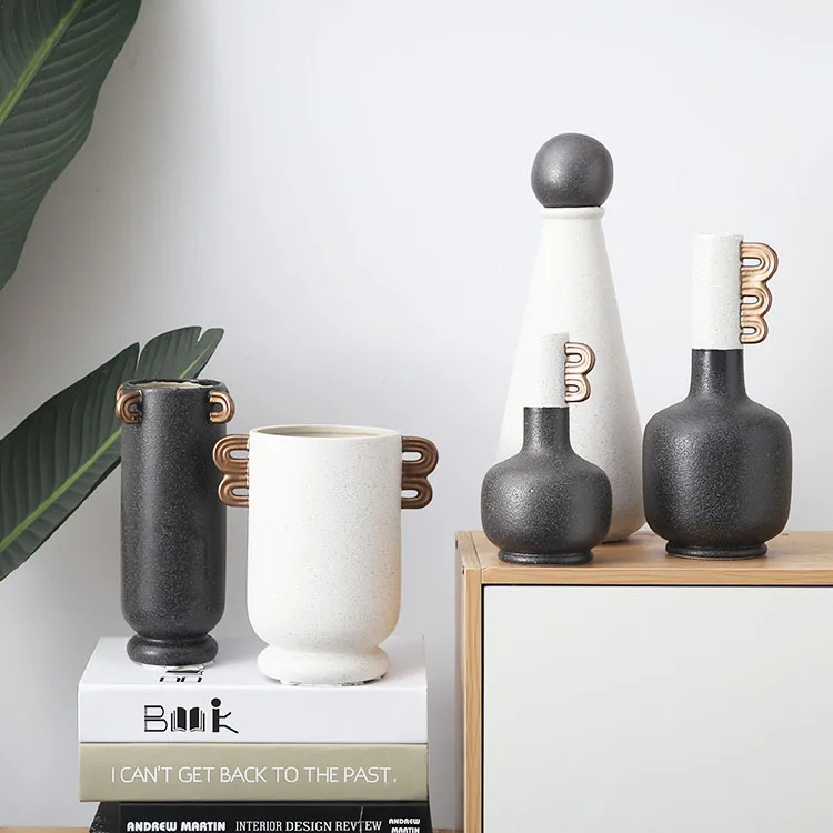 

Nordic entrance wine cabinet display white flower Roman style vase binaural decorations, White, black