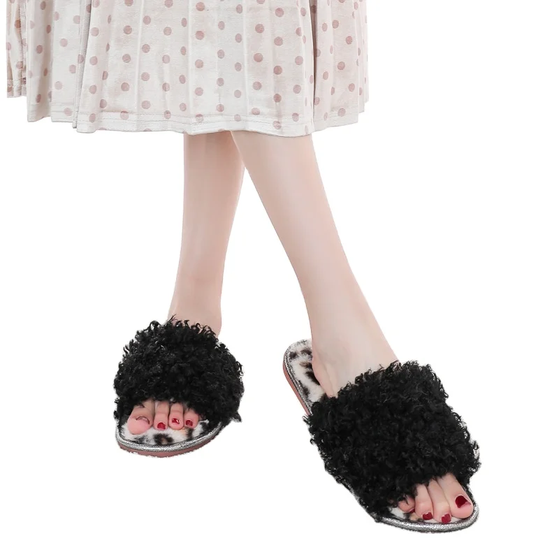 

Drop shipping Fashion opening latest design slippers roll wool leopard cute winter cotton home plush indoor slipper, Leopard print