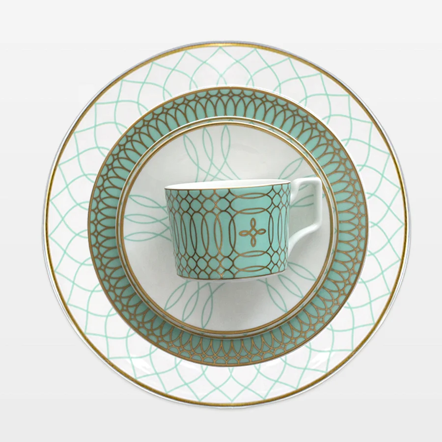 

Wholesale Fine Bone China Ceramic Dinner Plates Dinnerware Sets Royal Class Tableware, Red, green