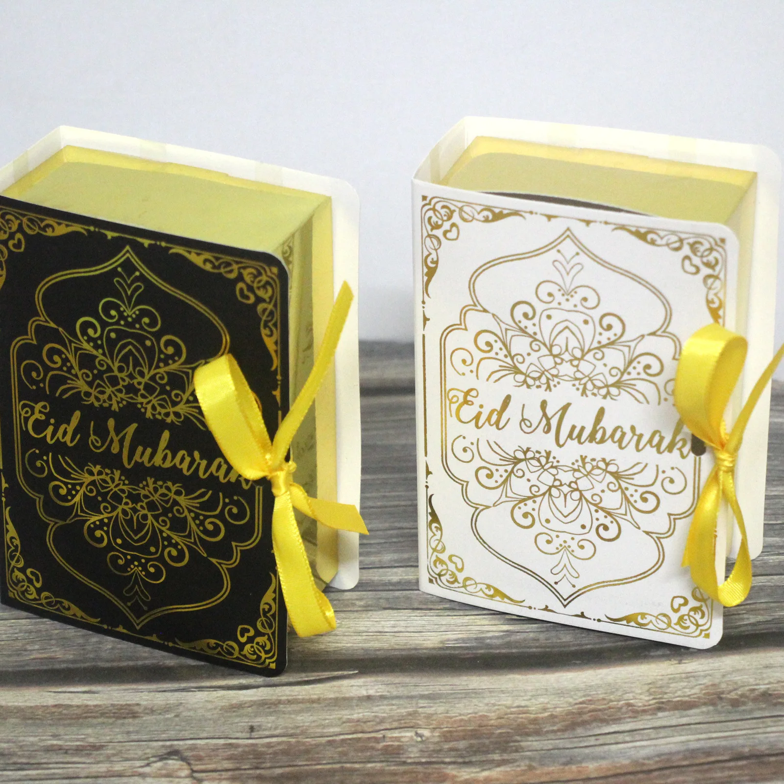 

Damai Eid Mubarak Gift Box Hot Stamping Book Shaped Candy Box Eid Mubarak Moon and Star Candy Box