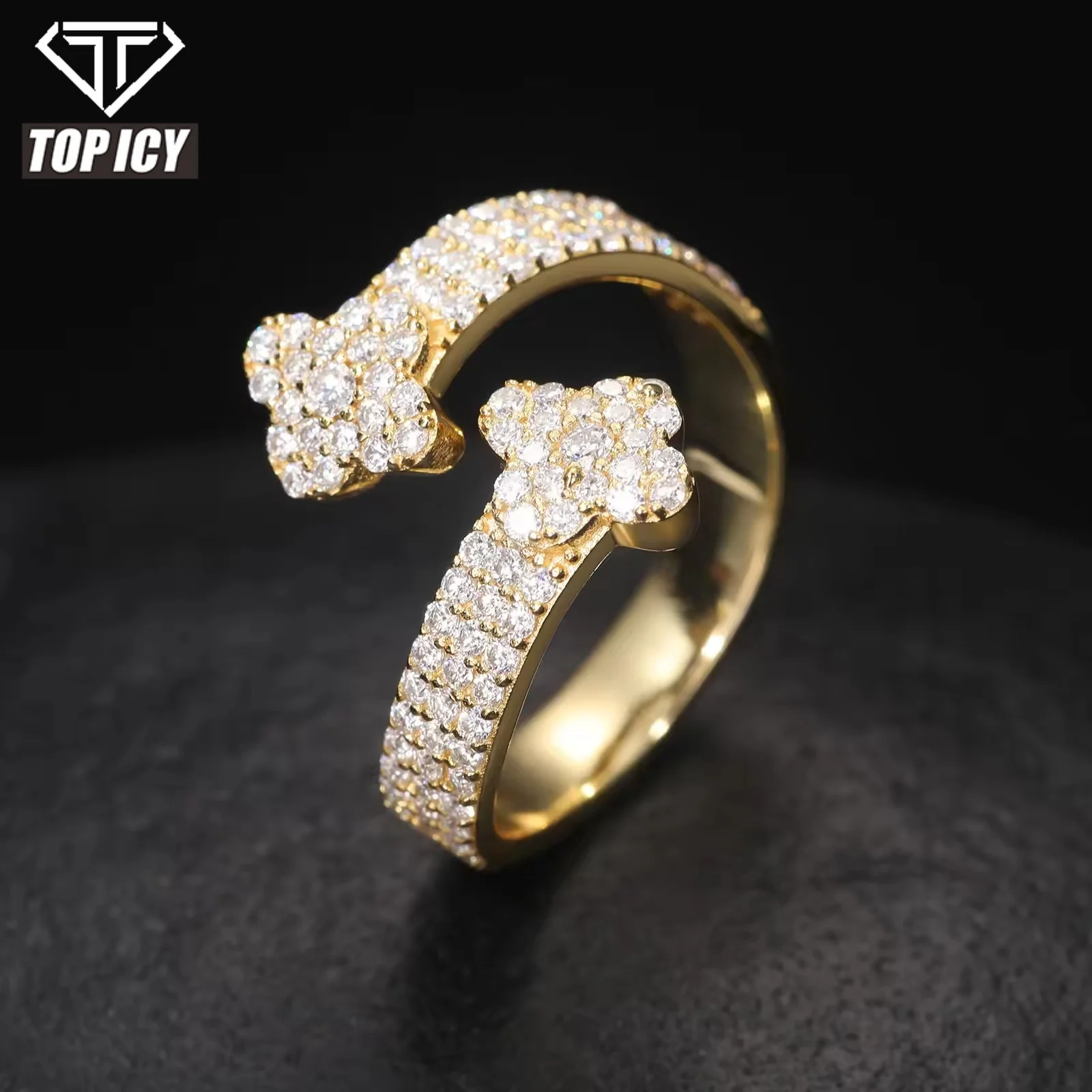Exquisite S925 Moissanite Clover Ring Sterling Silver Sparkling Gemstone Elegant Design