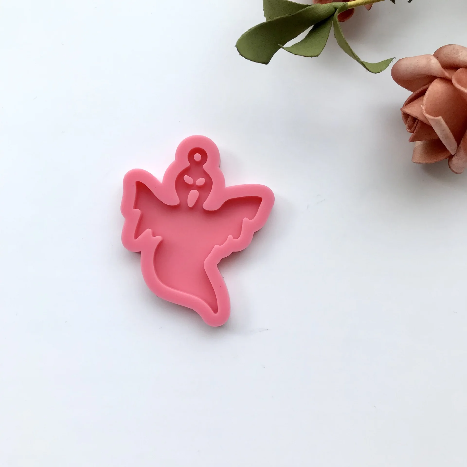 

0539 DIY Shiny Crystal Epoxy Ghost Keychain Silicone Mold Creative Pendant Ornament Resin Mold, Pink