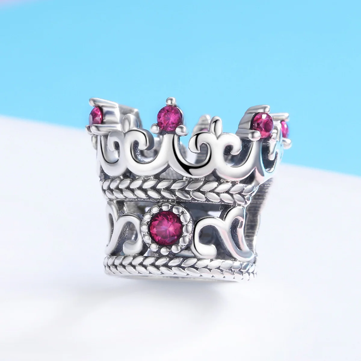 

Latest Design Jewelry Cubic Zircon Silver Queen's Crown Charm
