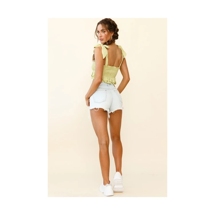 

Customization Tied Shoulder Bust Shirred Bust Ruffle Hem Crop Top Women Tops 2021 Sexy Crop Tops