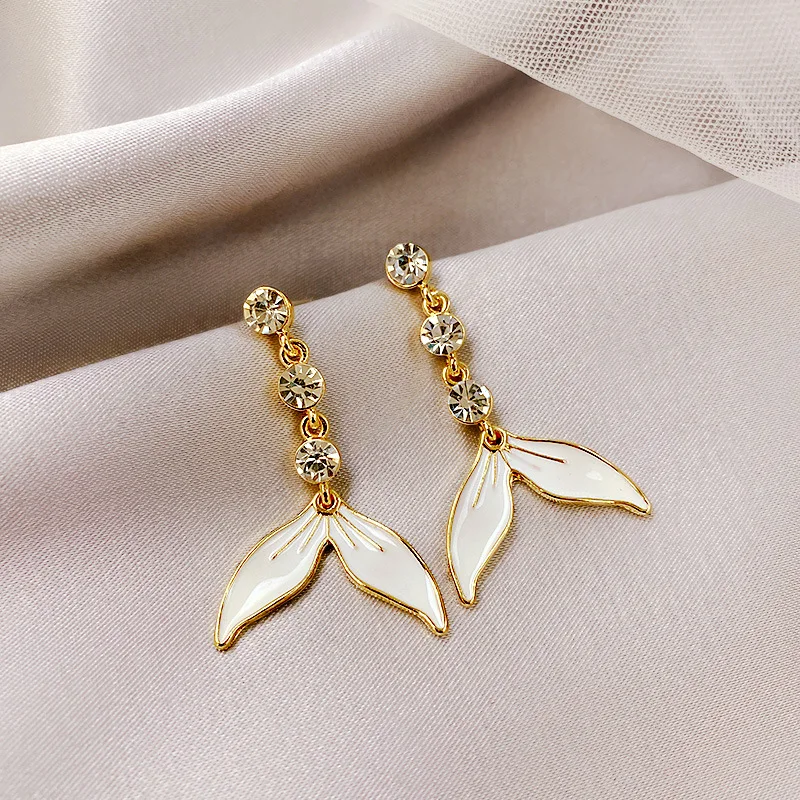 

fashion trendy crystal mermaid tail stud earrings