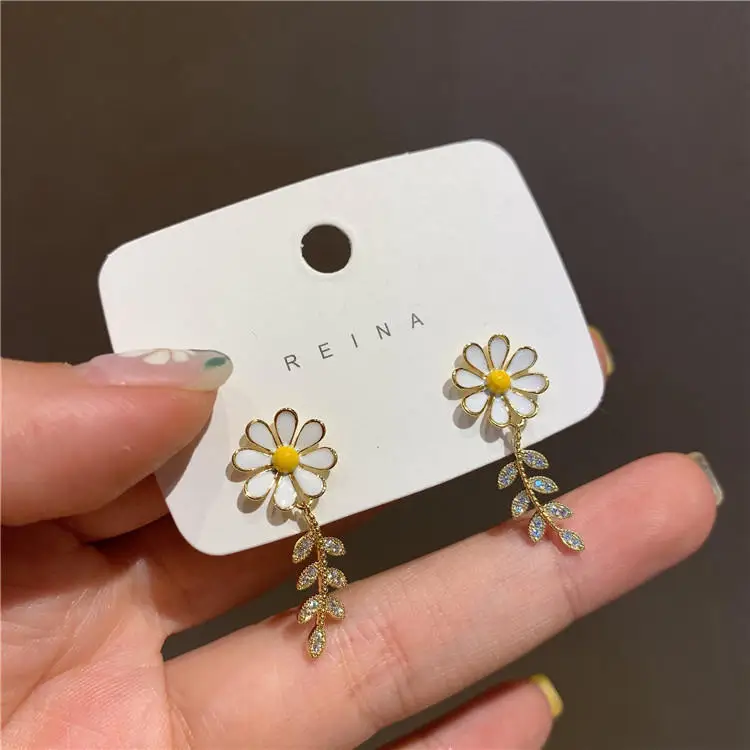 

fashion jewelry trendy earings crystals flower