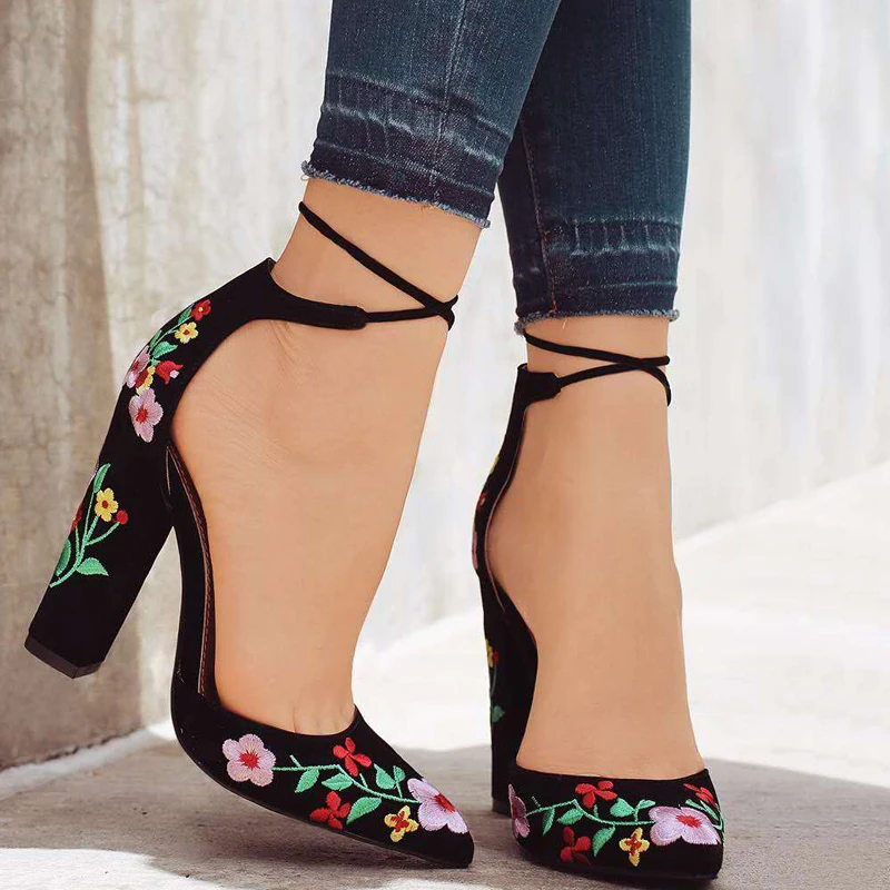

2021Fashion all-matchSummer itemschinese folk embroidered Embroidered high heels, Black and nude