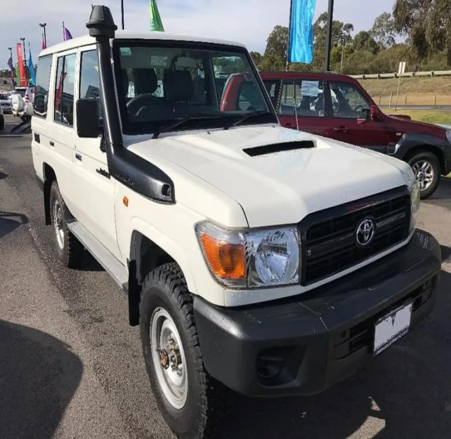 
Toyota Land Cruiser Hardtop 5 Doors HZJ 78 HZJ 4.2L Diesel 