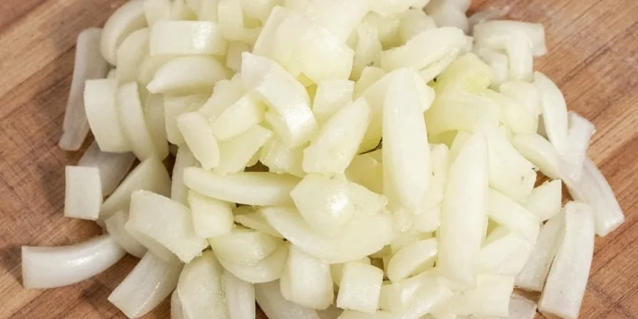 Onion chopper device