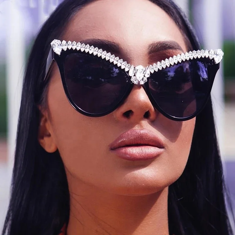 

Oversized Diamond Sunglasses Women Rhinestone Cat Eye Sunglasses Men 2020 Luxury Brand Eyewear Retro Glasses Vintage UV400, Multi-colored