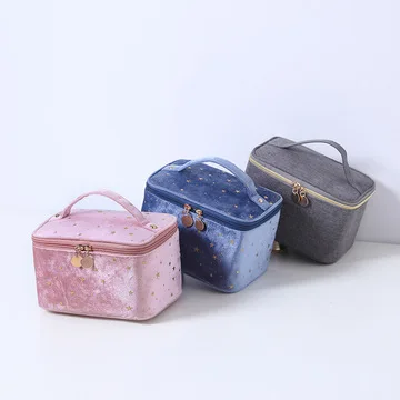 

Amazon new ladies Nordic wind velvet cosmetic bag travel portable toiletry velvet cosmetic storage bag, 3 colors