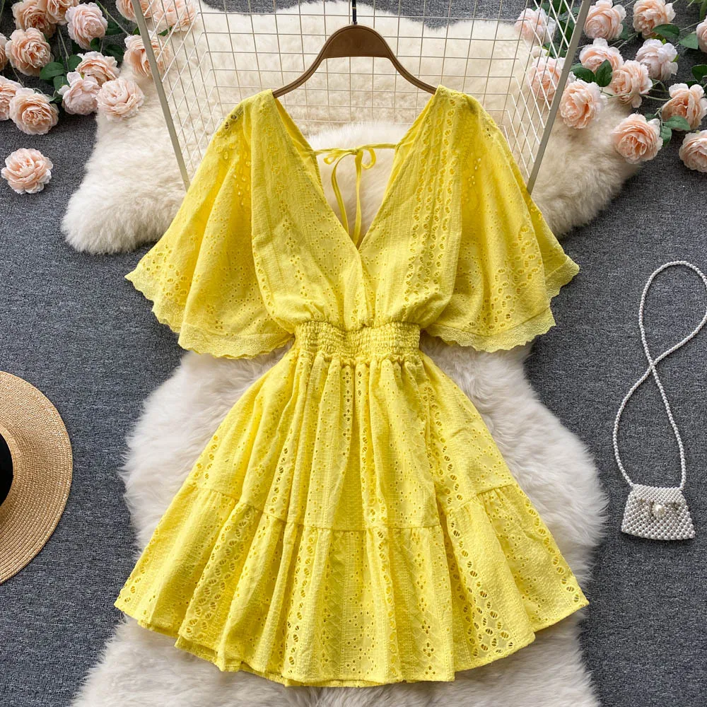 

Summer Clothes 2022 New Women's V-neck Fashion Hollow Out Bat Sleeve Dress French Small Skirt