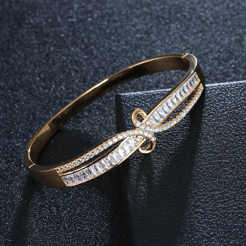 

Simple temperament celebrity fashion zircon inlaid copper bracelet shining Bow Bracelet Ring Set versatile wedding accessories, Picture shows