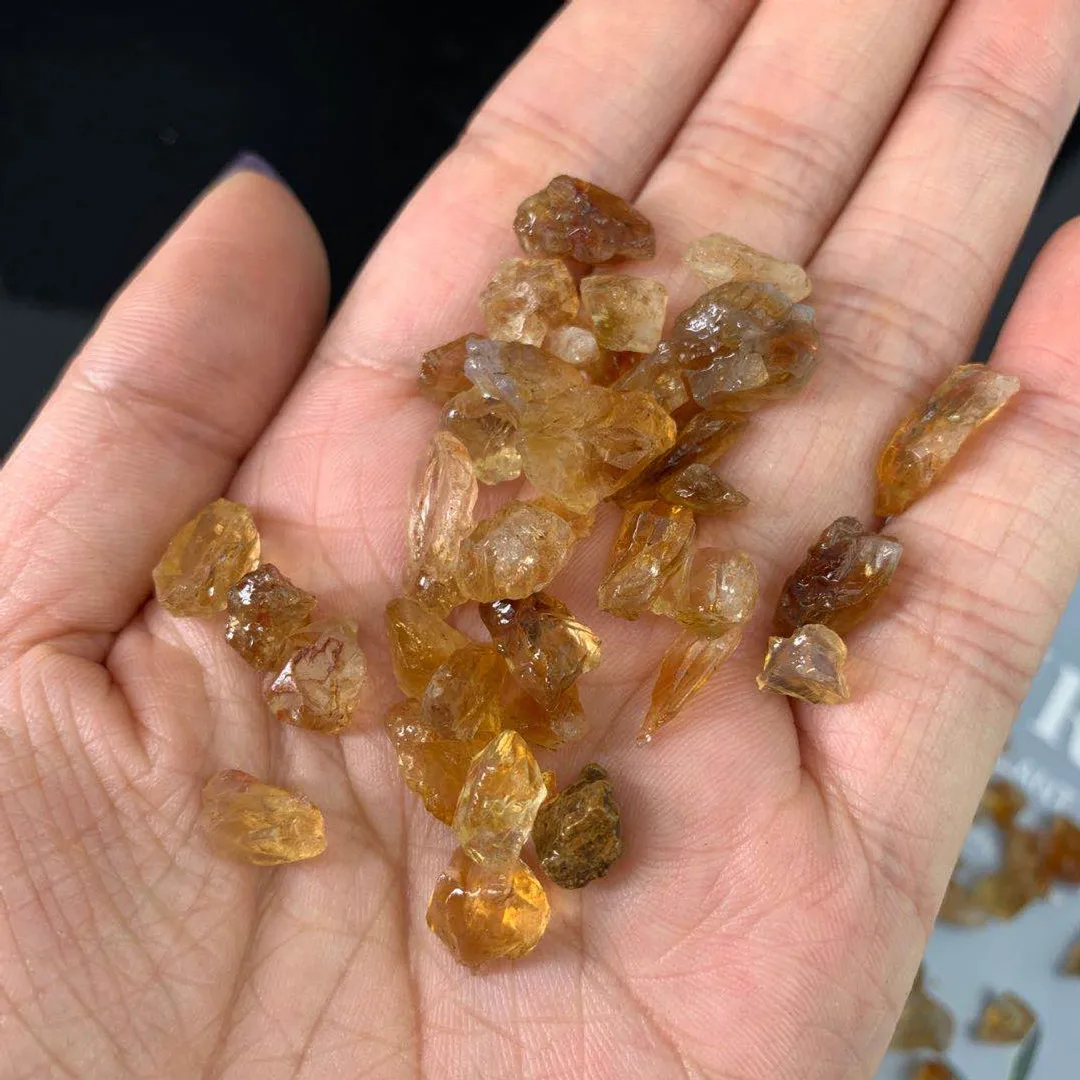 

Wholesale high quality citrine chips yellow gravel healing stone feng shui for witch