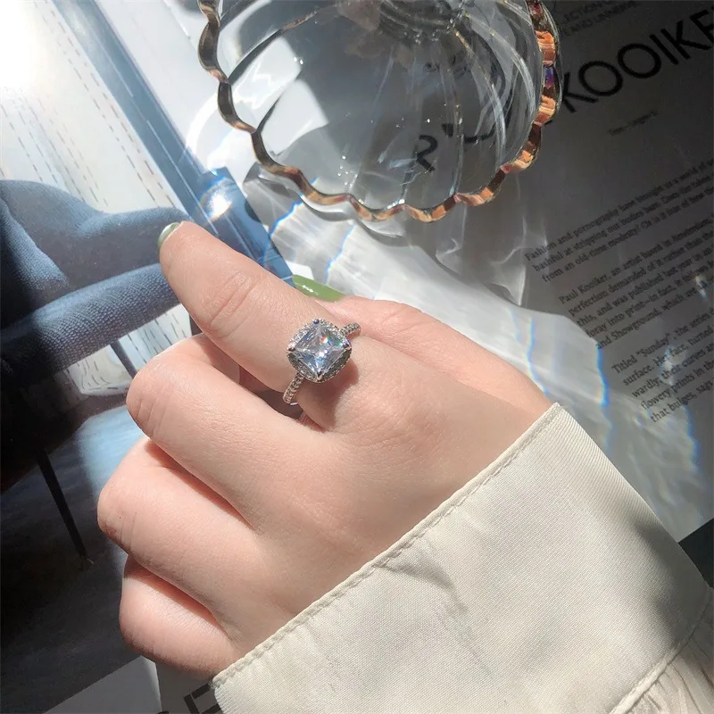 

Danyang S925 Silver Ring Moissanite Wedding Diamond Zircon Ring for Women