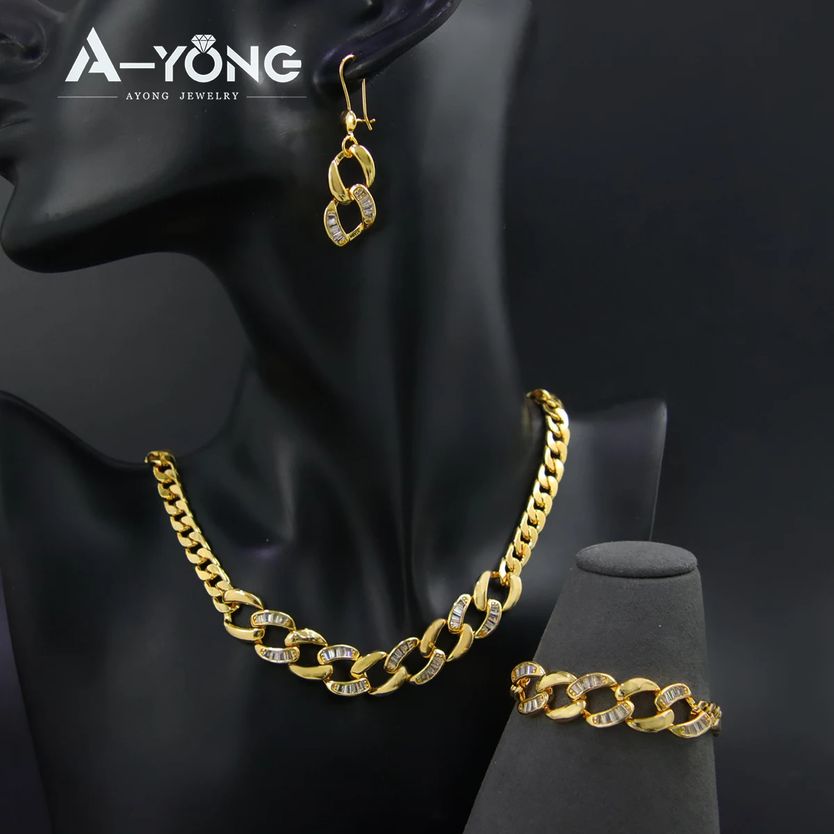 

Latest Design Cuban Link Chain Jewelry Necklace Women Italian 18k Gold Plated Jewelry Sets for Women