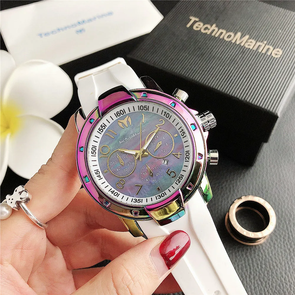

New Multicolor Beautiful Sports Watch High Quality Watch for Men and Women, 3 colors
