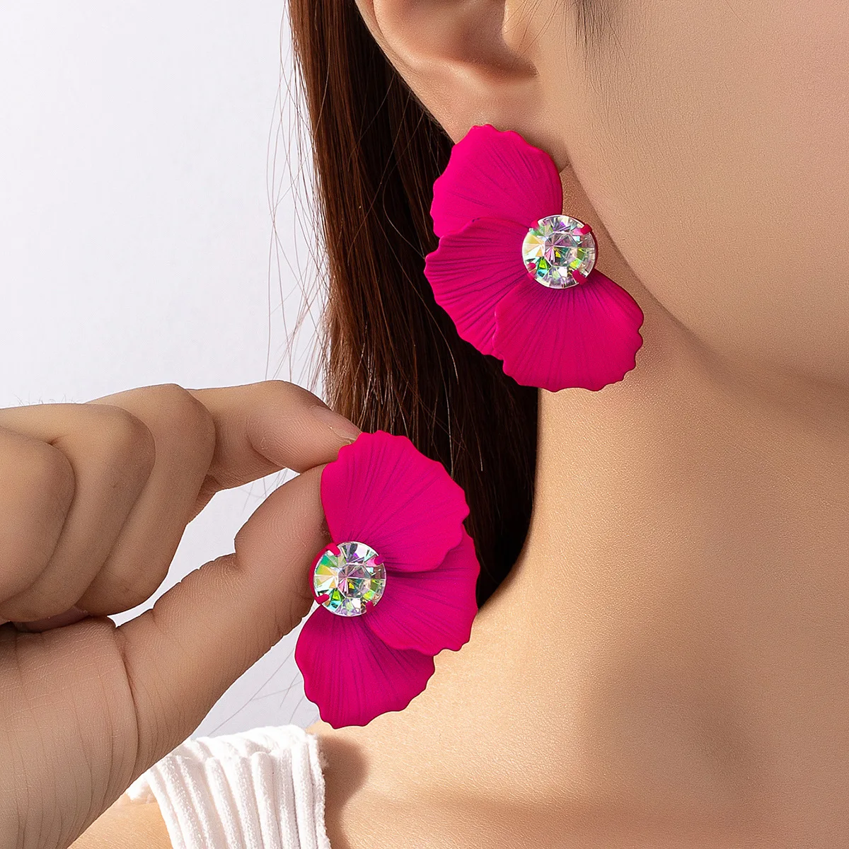 

Korean Cute crystal flower Stud Earrings For women sweet Statement petal leaf hoop drop Earring Girl Fashion Jewelry