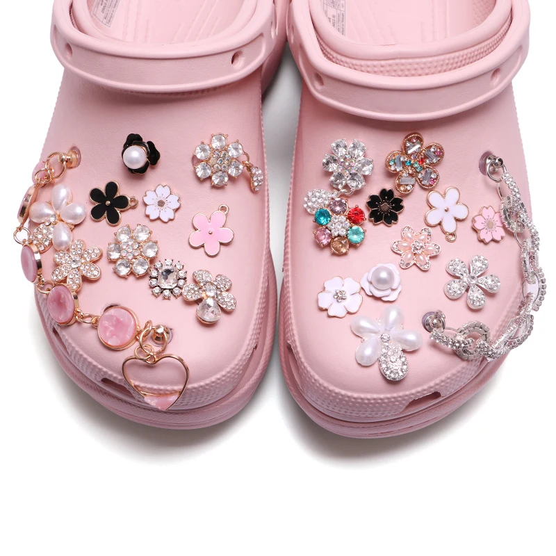 

Custom New Decorations Bling Flashing Designer Alloy Rhinestone Rhinestones Shoe Charms