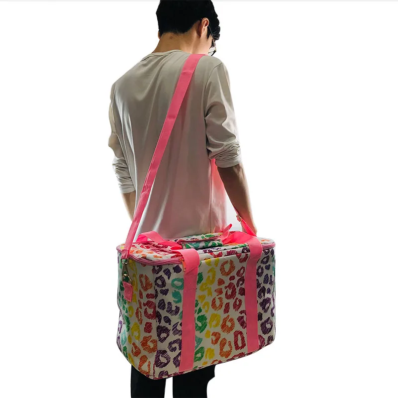 

2021 New Lunch Picnic Handbag Leopard Tie-dye Weekend Coolers Bag, As picture show