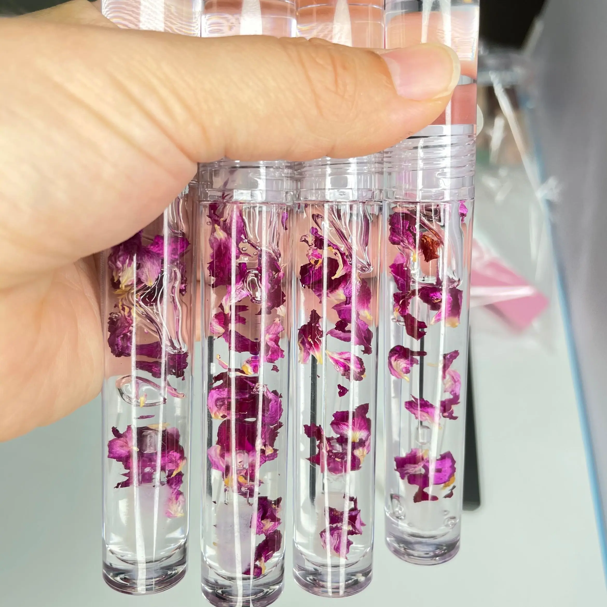 

2021 new rose flower lip gloss custom package moisturizing wholesale flavored lipgloss, Transparent