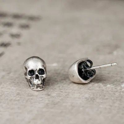 

Gothic Men's Stainless Steel Skull Stud Earrings Old Fashion 925 Sterling Silver Skull Head Earrings For Rockers
