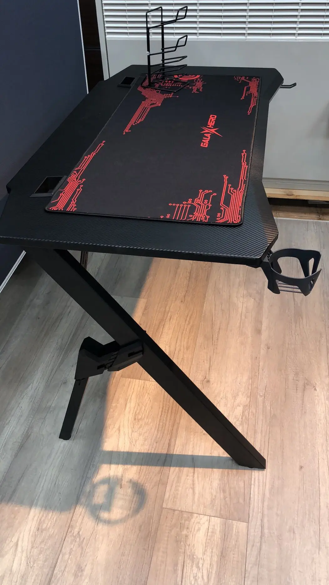 
2020 NGC-I 1.2m cheap hot sale desk for PC gaming computer gaming desk with MDF carbon fiber desktop 