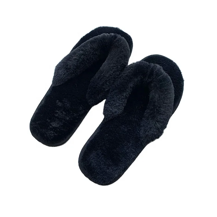 

Drop shipping 1 pair Pure black comfy fur slides in thong style furry flip flop house slippers for women men, Customized color