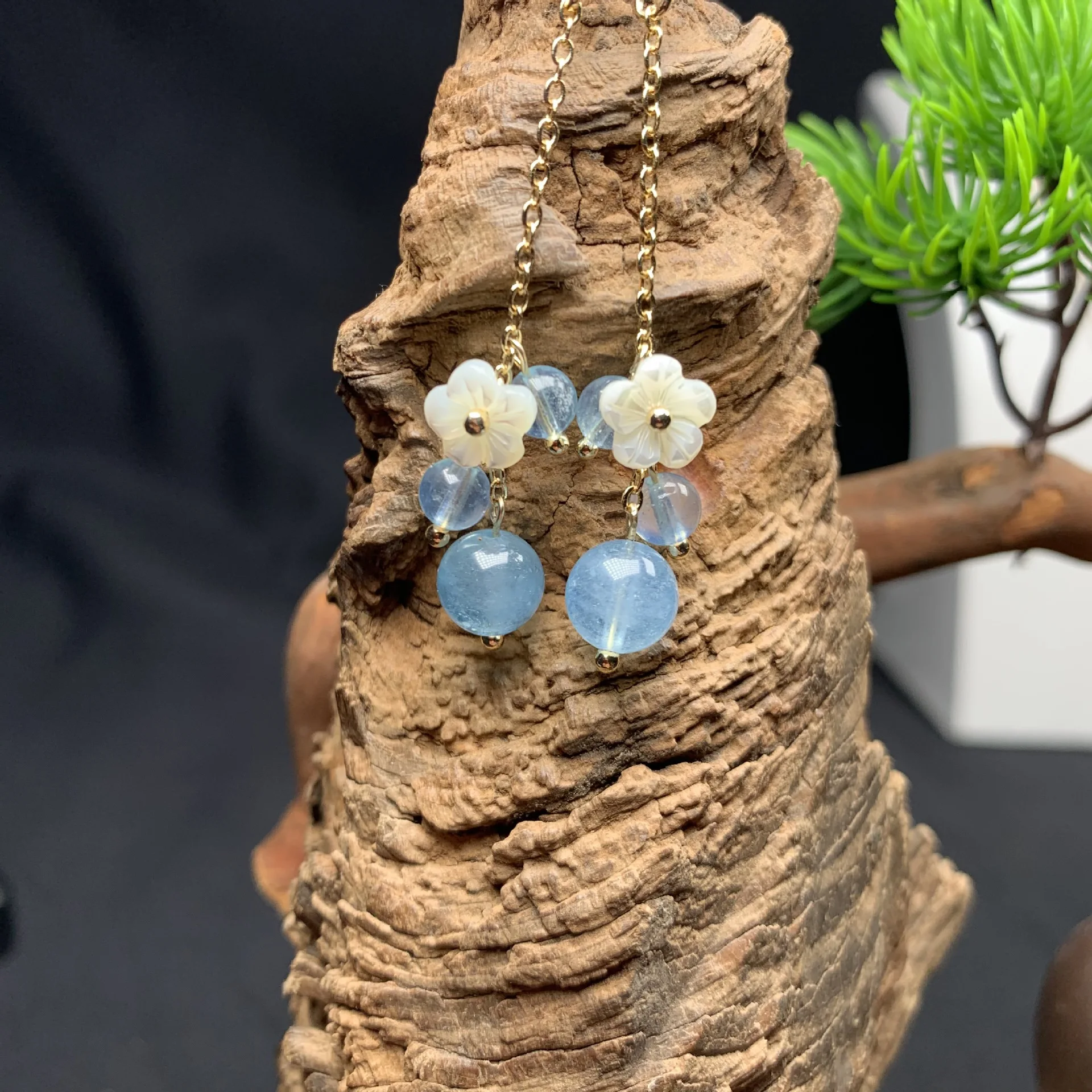 

Yiwu Wholesale Cheap Aquamarine Drop Earrings Small Flower Earrings Korean Style Stone Earrings For Woman, As picture