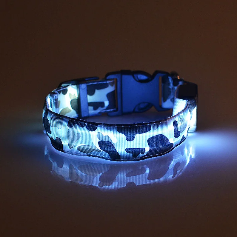 

Pet accessories safe Logo LED flashing Dog Collar, Pms color