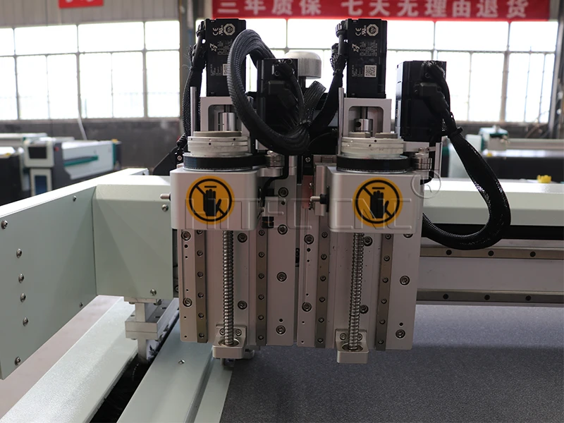 Máquina Cortadora De Cuchillos Oscilantes Cnc 1625,Para Ventanas