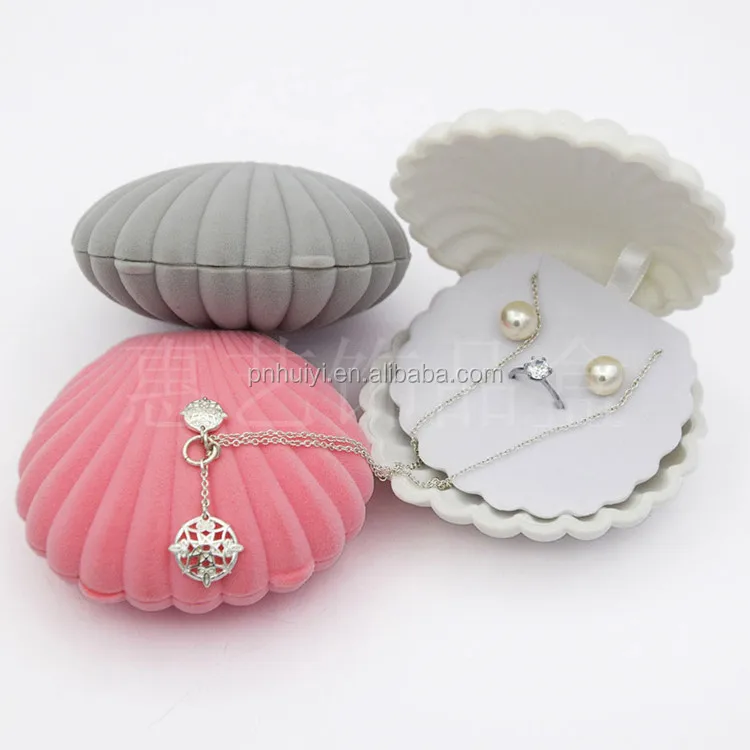 

high quality shell shaped velvet pearl mother jewelry box ring necklace earring bracelet set box, White, lightgray, pink