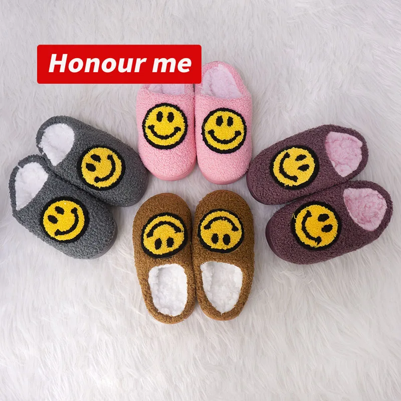 

UHV New Arrivals Cute Fuzzy Smile Face Baby Indoor Shoes Slipper Baby Slippers 2021