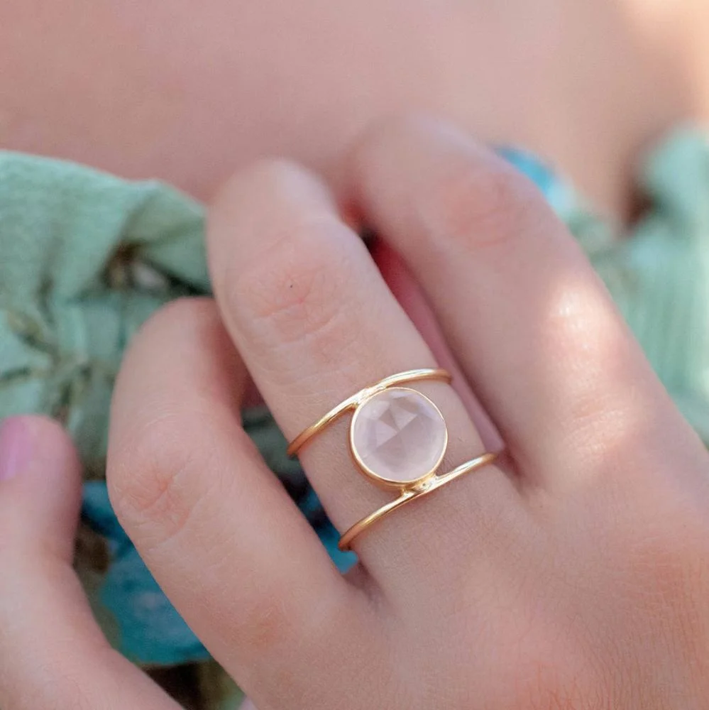 

Female Luminous Stone Ring Unique Style Wedding Garment Jewelry Promise Engagement Ring Female Style