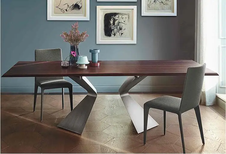 Creative modeling solid wood top metal bracket table