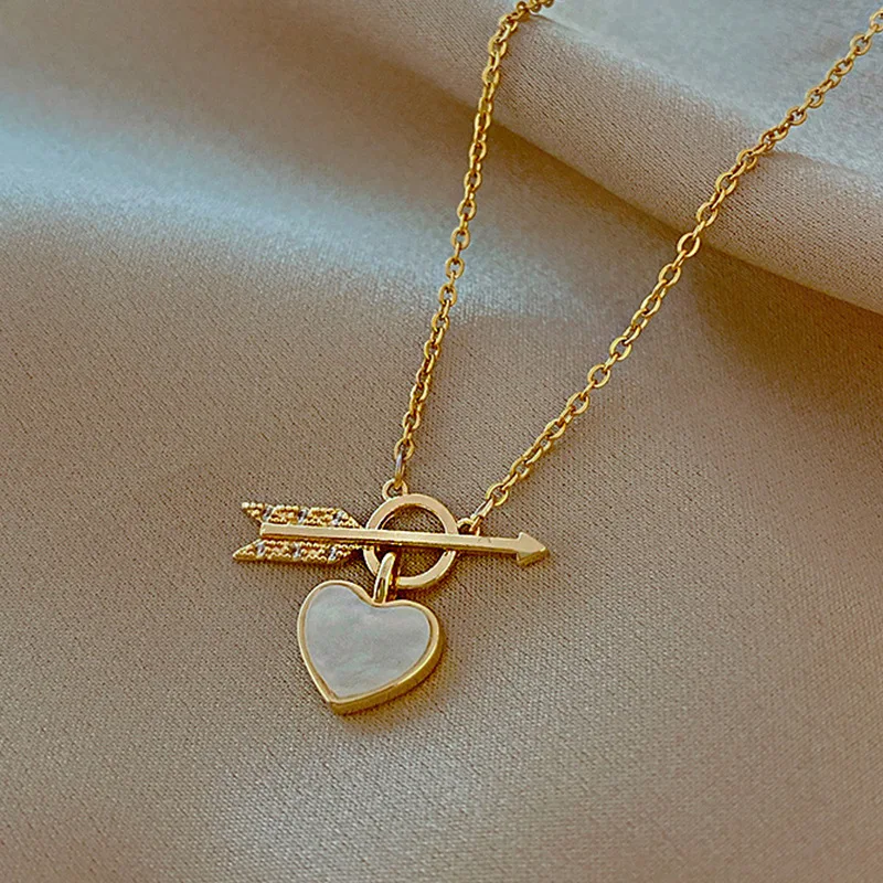 

2023 Fashion Gold Chain Necklace Vintage Arrow Heart Design for Bridal and Korean Wedding Couples Wholesale for Girls