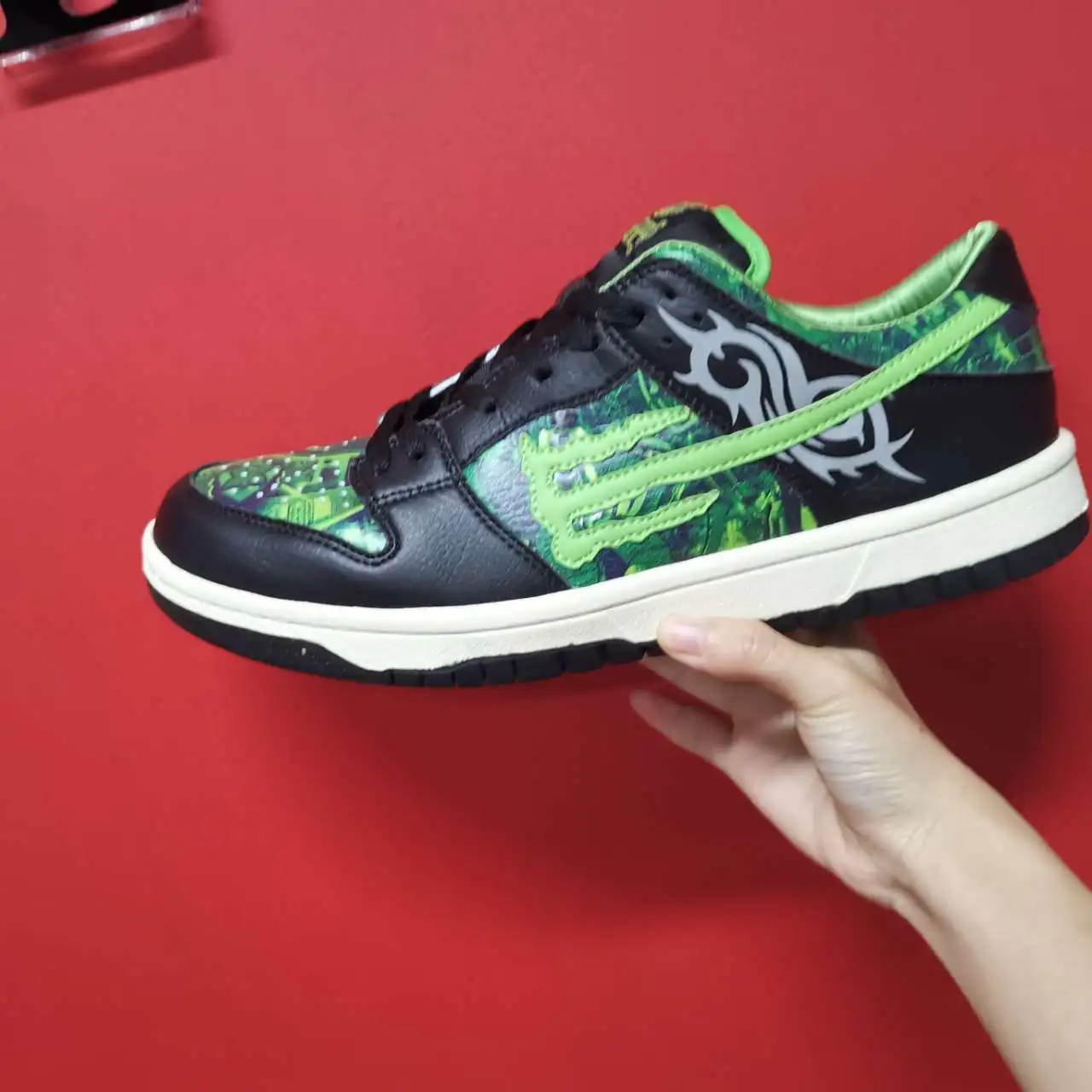 

Sell Well Amazon High Quality Customized Sneakers Logo Design SB Dunks Men's Fashion Sneakers Women, Customized color