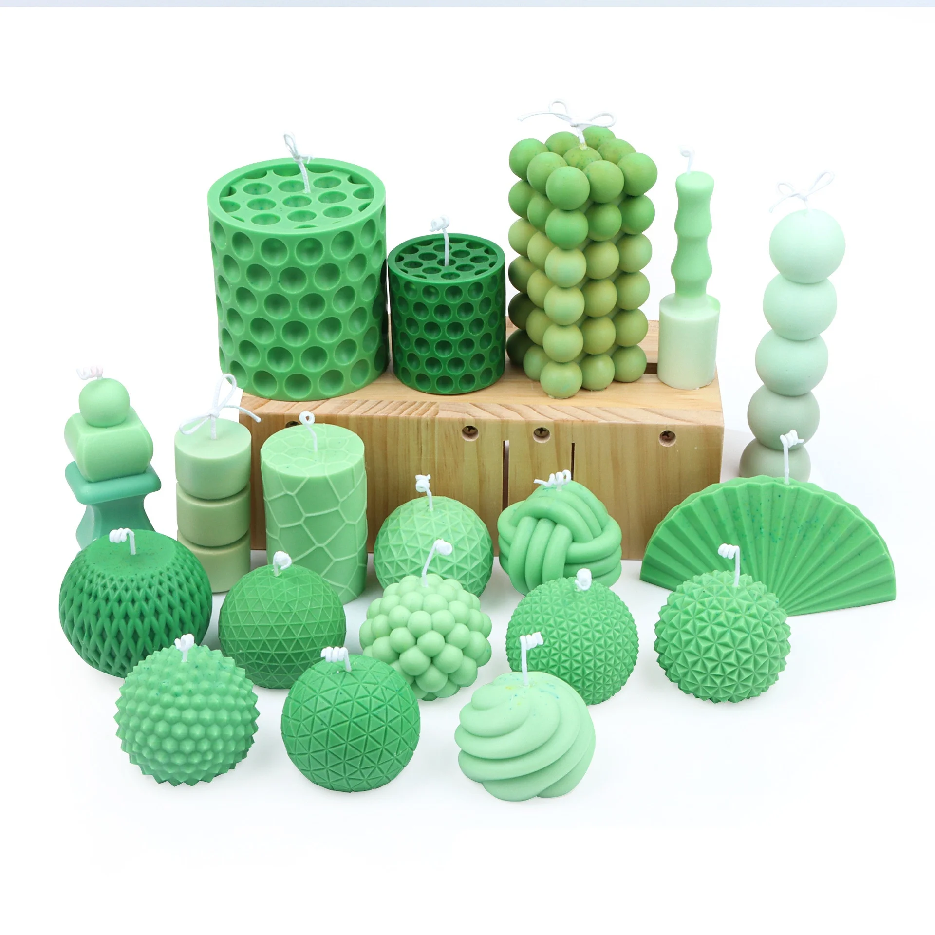 

Hot sale creative geometry round spherical cube cylindrical honeycomb aromatherapy plaster liquid silicon candle mold