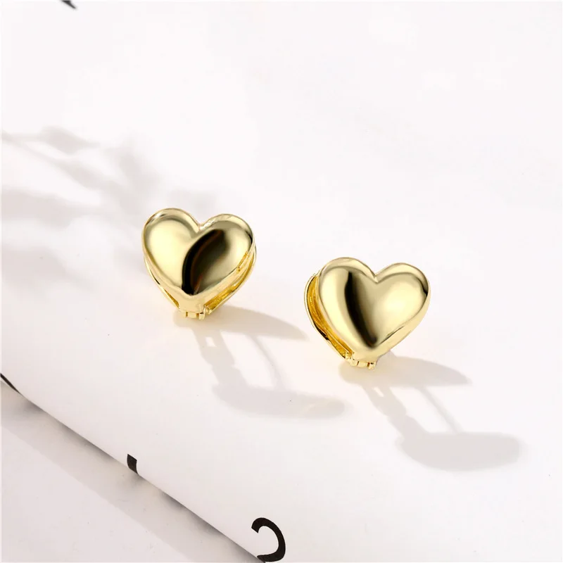 

Brass 18K Gold Plated Plain Double Side Heart Shaped Earrings Small Heart Clip On Earrings, As pictures
