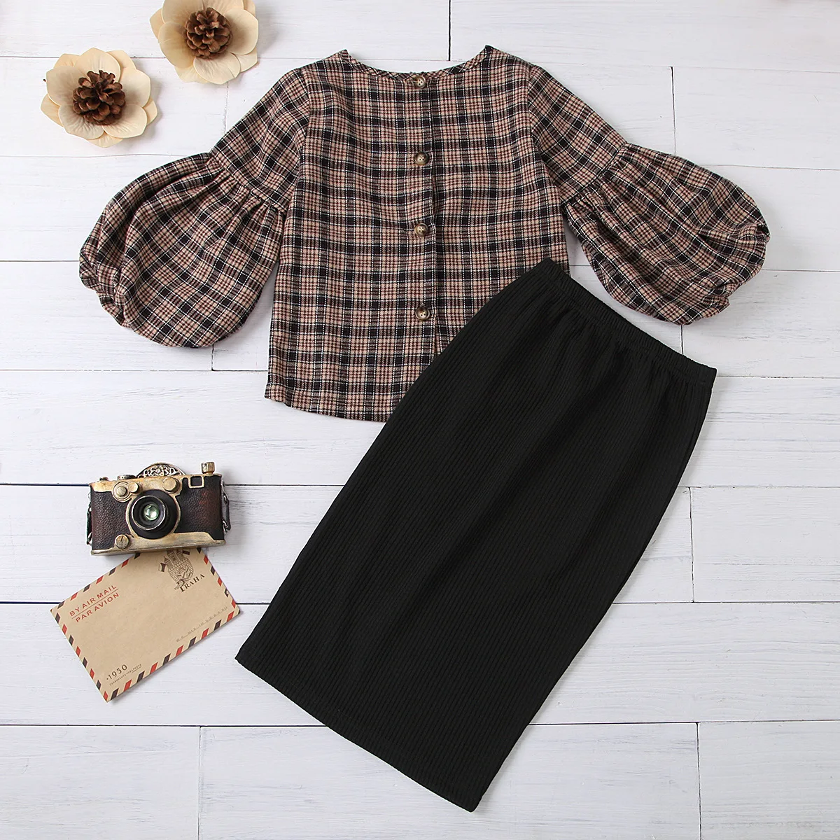 

Fashionable Children Plaid Flared Sleeves Single-breasted Blouse Tops Pit Strip Skirt Two-piece Suit