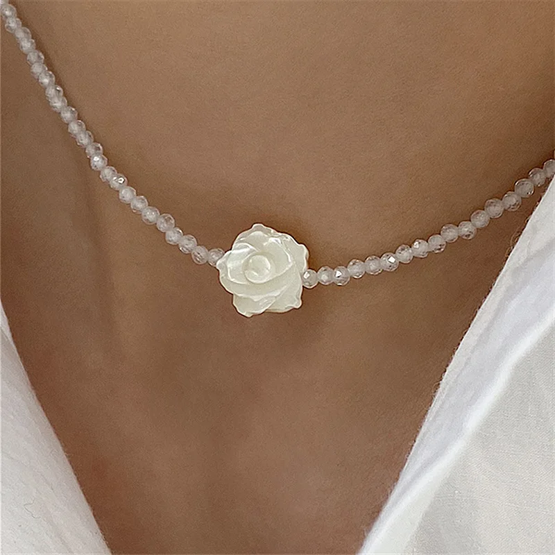 

OUYE fashion Crystal beaded shell flower pendant girls moonstone fritillary camellia clavicle chain necklace jewelry, Color