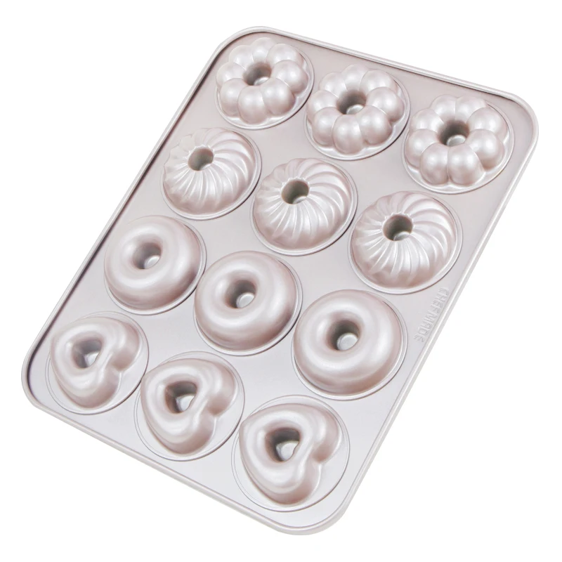 

Professional 12 cups Metal Nonstick Carbon Steel Cake Cup Bake Flower Shaped Bakeware Baking Pan For Sale