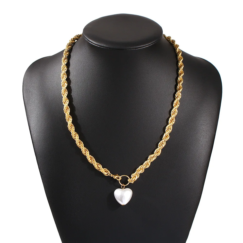 

2021 new cool style elegant female jewelry Baroque Pearl Necklace Bracelet Set