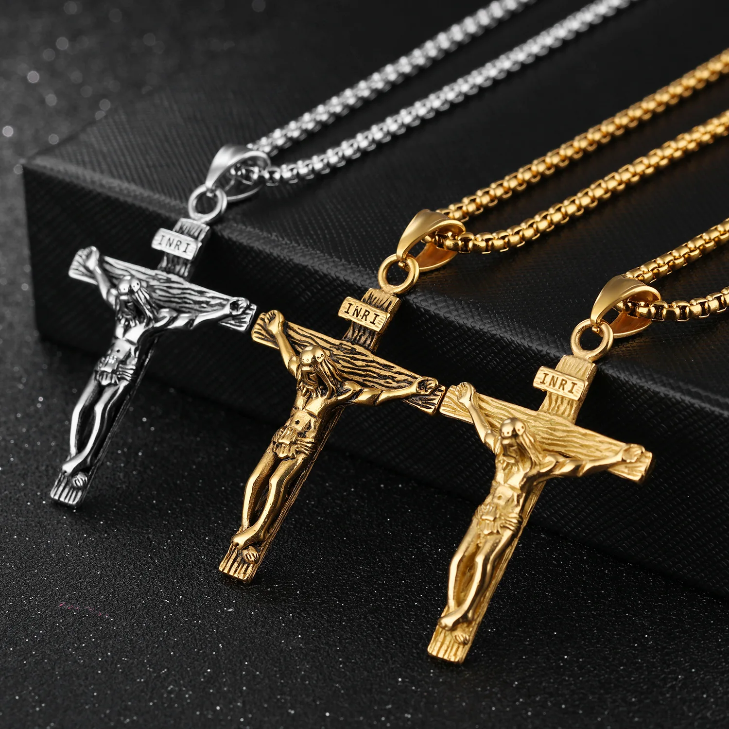 

Charming Gold Cross Chain Stainless steel Necklace Cool Accessory Fashion Jesus Cross Pendant Necklaces Gifts, Picture shows