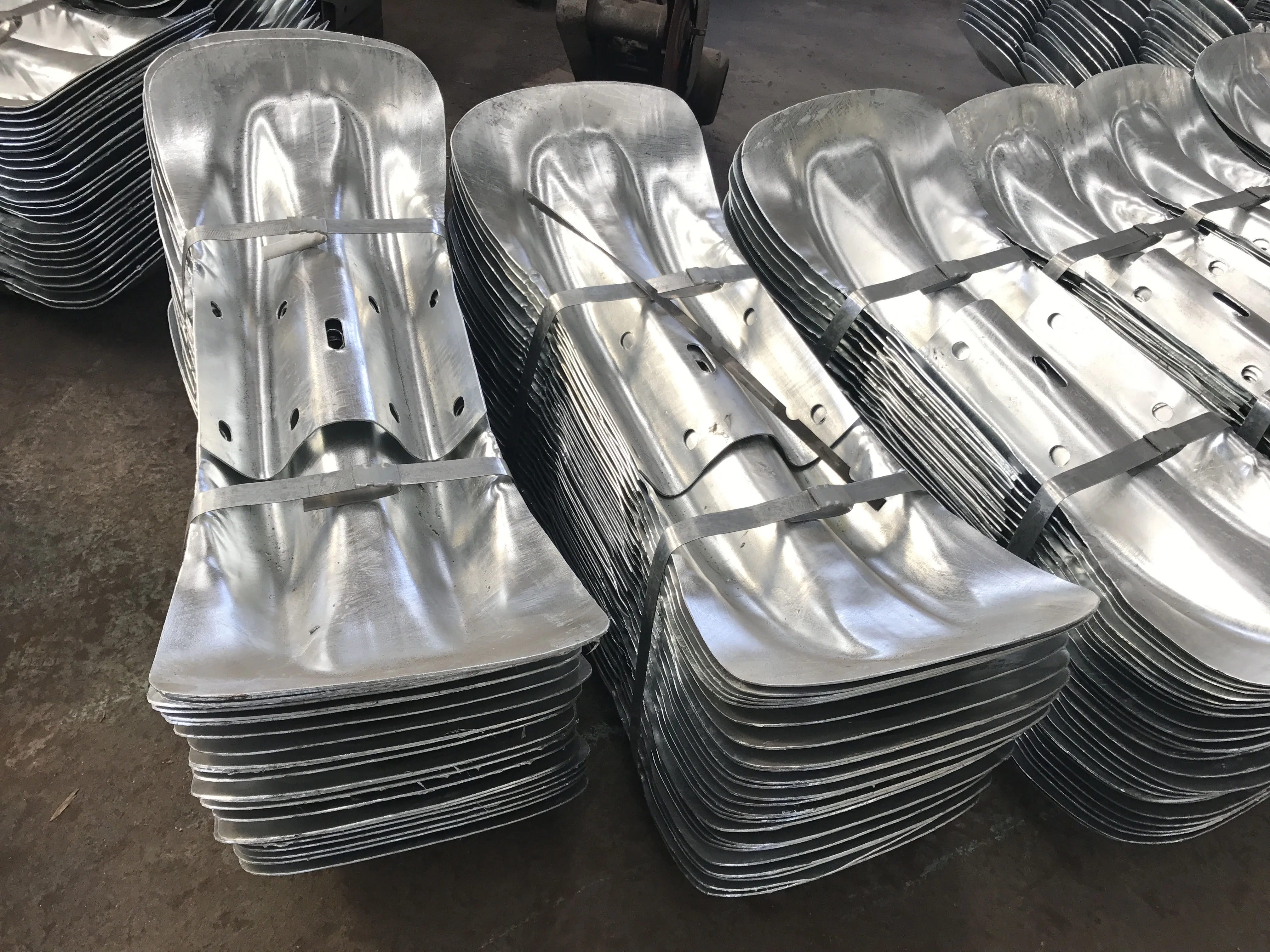 Traffic Safety Barrier W Beam Guard Rails Protecting Road Used Safety