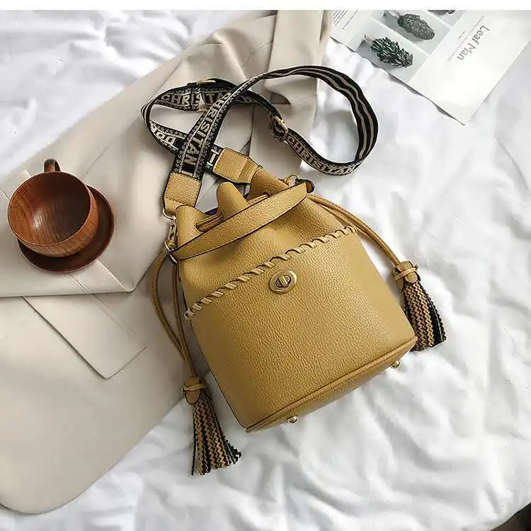 

Custom Logo Vegan Leather Ladies Bucket Tote Hand Bag Women Classic Drawstring Handbag Wholesales