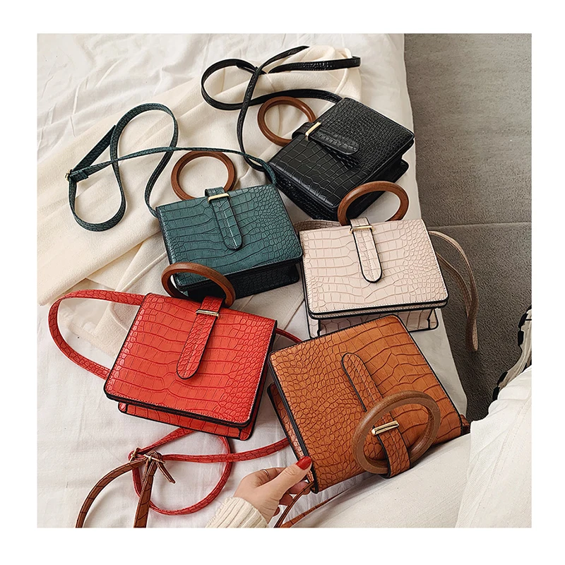 

2021 Spring New Famous Designer Shoulder Messenger Bags Women Wooden Round Handle Purse and Handbags Crocodile Print Tote Bags