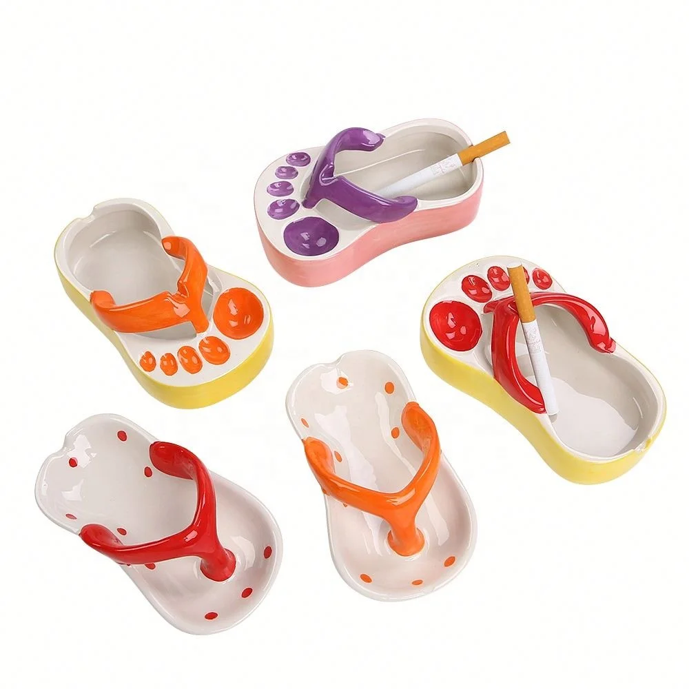 

Design Ceramic Cute Slippers Ashtray Home Bar Decoration Flip Fops Ashtray, Picture